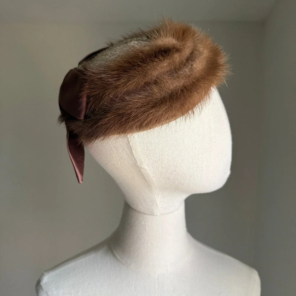 Vintage 50s Genuine Fur Pillbox Hat with Satin Bow Retro‎ Polished Jackie O Glam